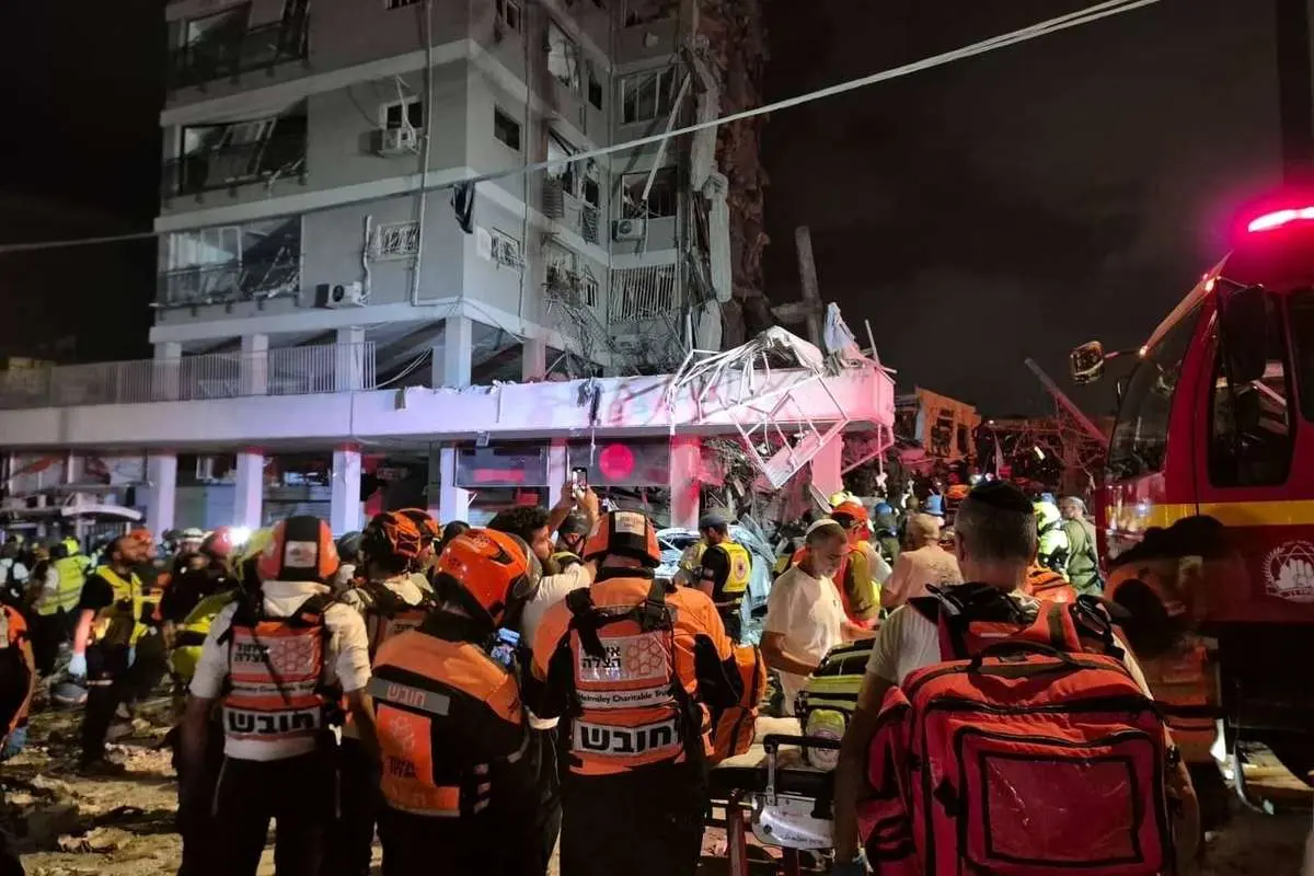 ویرانی‌‌ها در اسرائیل پس از پاسخ موشکی ایران