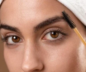 نکاتی مهم برای تقویت ابروها در خانه | با این روش ها ابروهات همیشه پر پشته