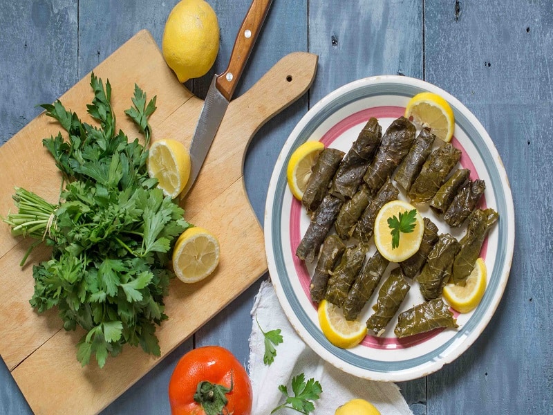 راز خوشمزگی دلمه برگ مو اصیل ایرانی | چند نکته مهم برای درست کردن دلمه برگ مو