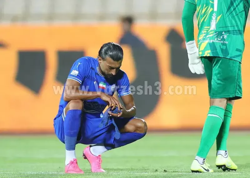 تاج و تخت استقلال پس از ۱۰ سال نابود شد