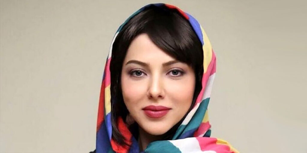 استایل قرمز لیلا اوتادی همه رو مبهوت کرد | لیلا اوتادی شبیه شیطان پرست ها شده