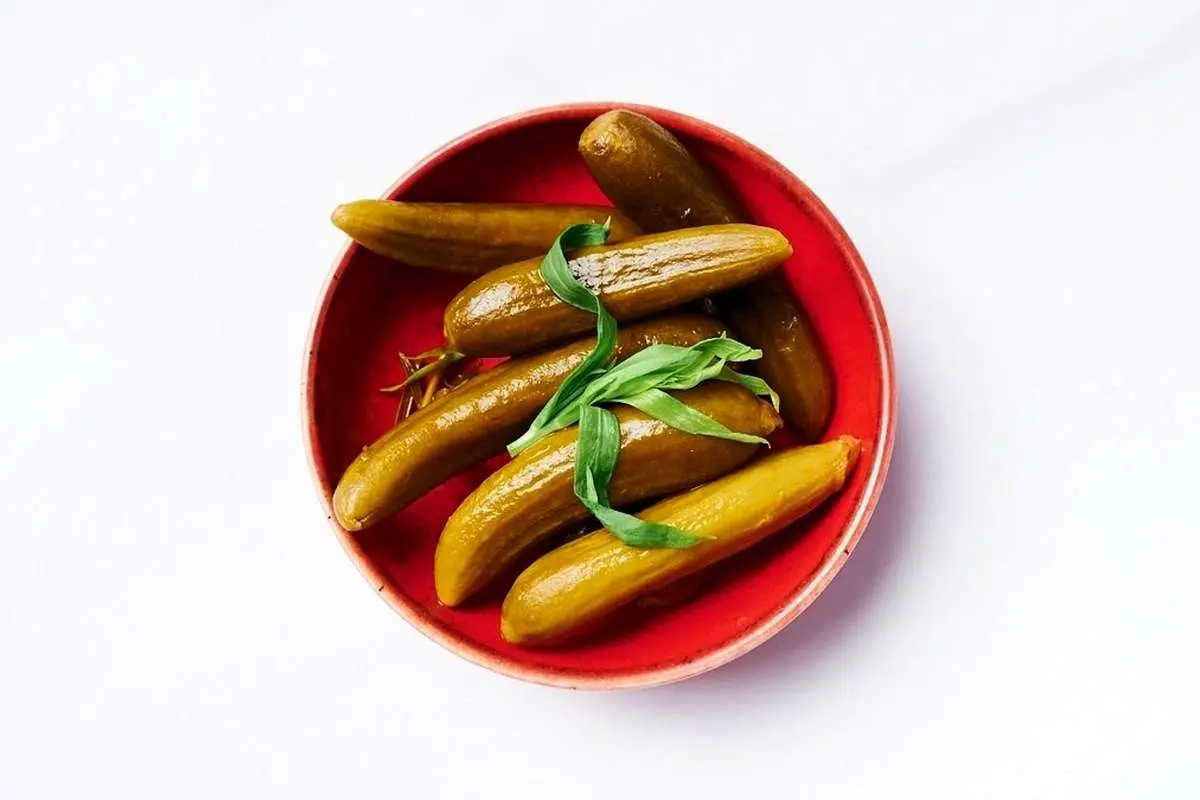 طرز تهیه خیارشور خانگی خوشمزه ؛ سه سوته خیارشور درست کن