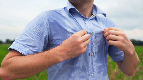 شماهم از تعریق زیاد در تابستان خسته شده اید ؟ | با خوردن این خوراکی ها  تعریق در تابستان را کاهش دهید