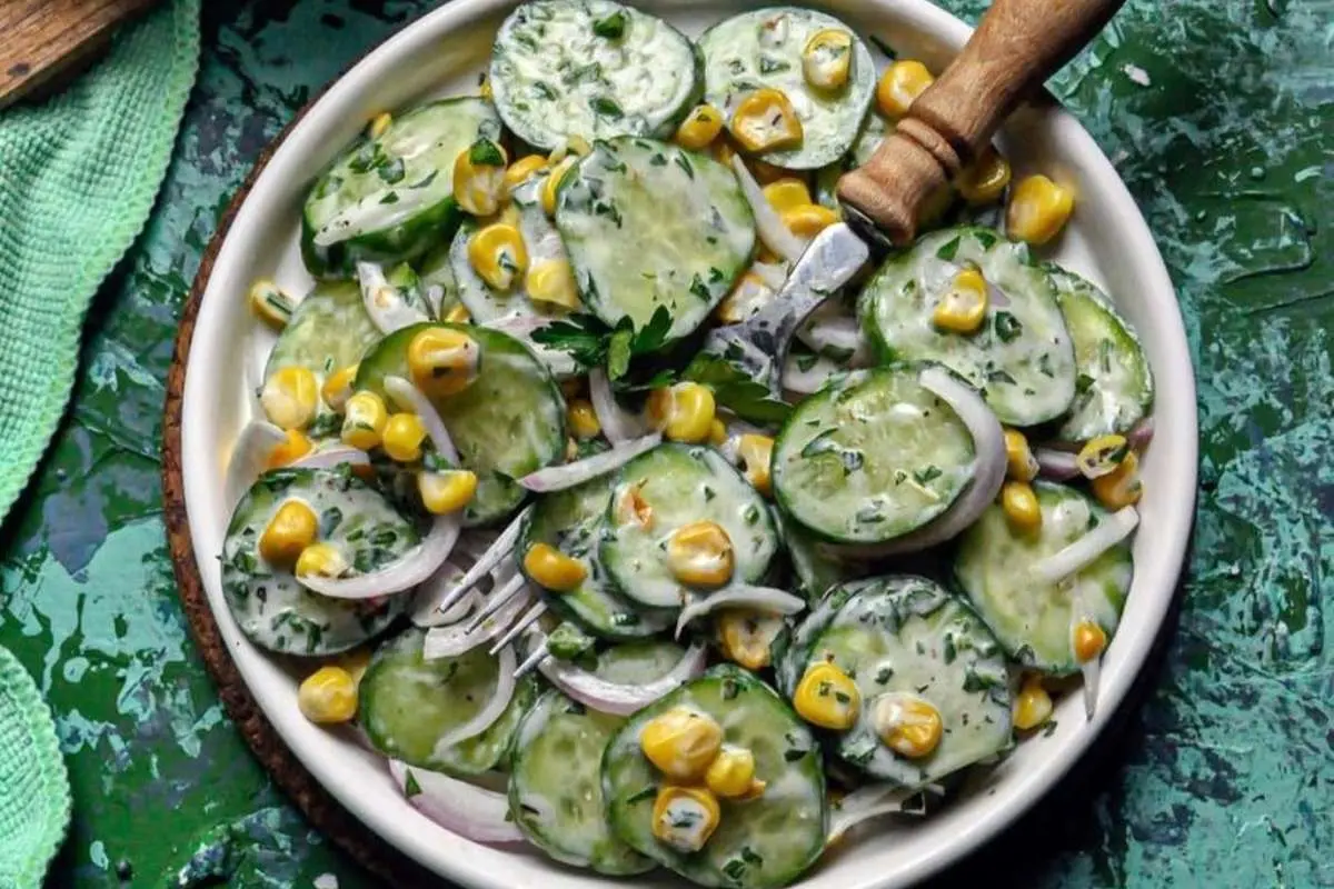 طرز تهیه  سالاد تابستانی با سس مخصوص | تو فصل گرما این سالاد می چسبه